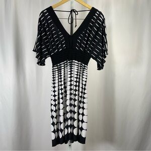 My Michelle Medium Patterned Midi Dress Flowy Ruffle Sleeves V Neck Back